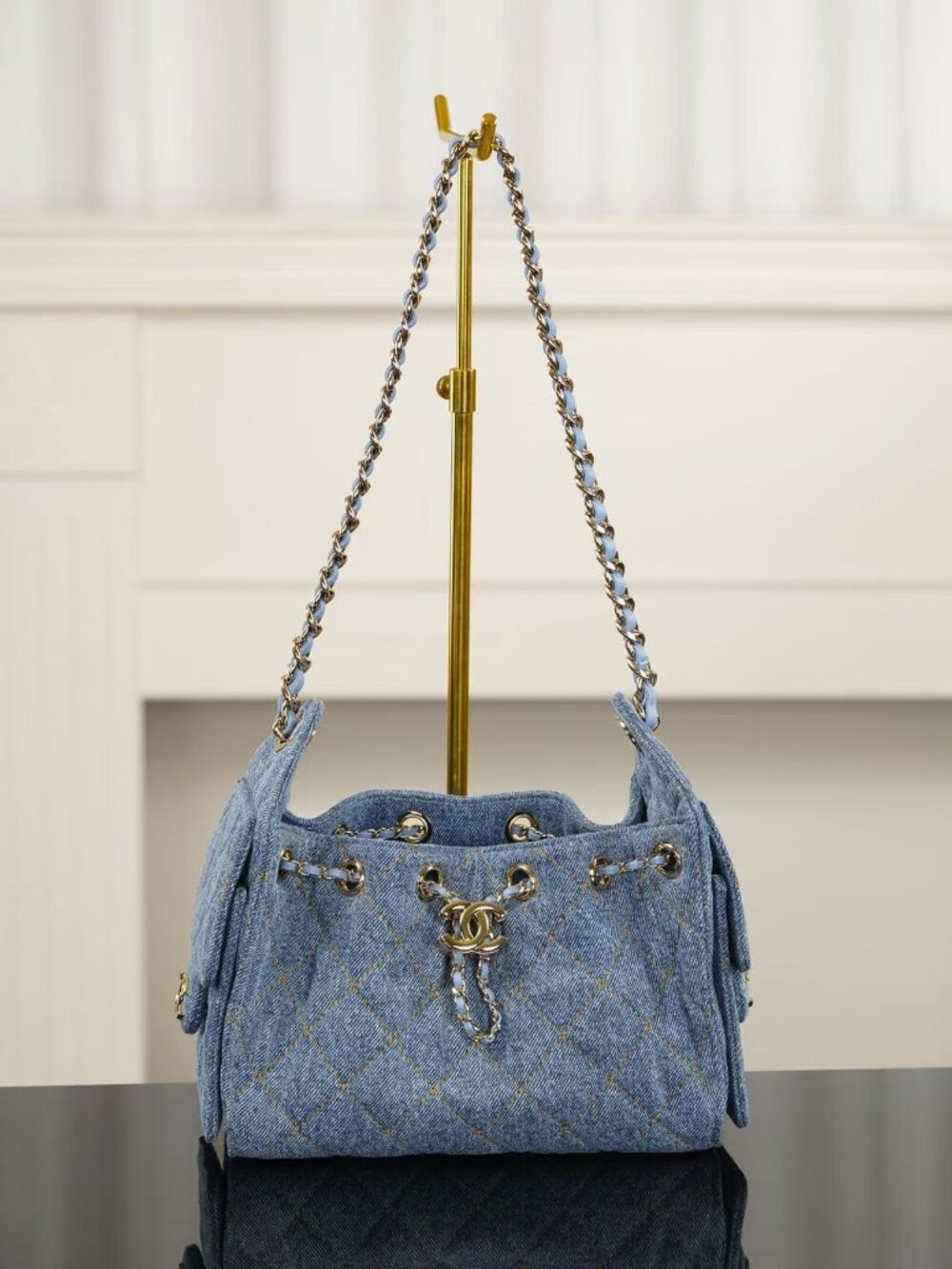 Classic CHANEL Bag: A Stylish and Versatile Choice for Elegance